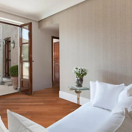 Relais Russo Villa *